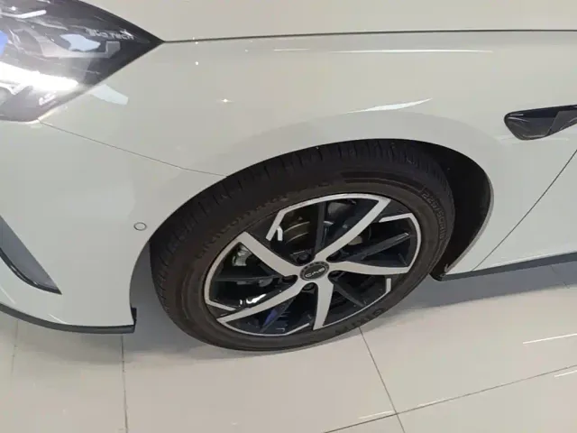 BYD Seal 07 DM-i — Фото автомобиля 22
