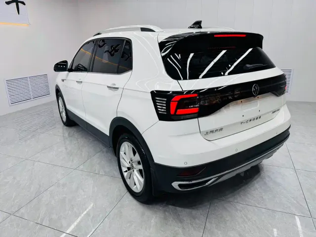 Volkswagen T-Cross — Фото автомобиля 6