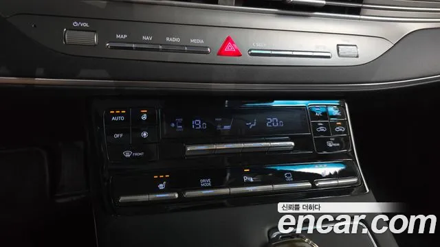 Hyundai Grandeur Grandeur (New) — Фото автомобиля 18