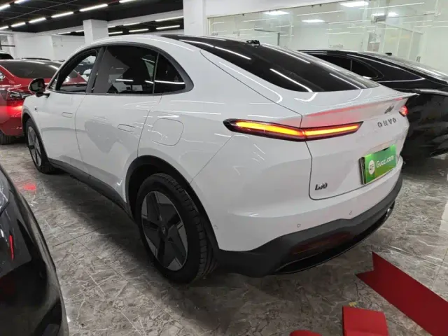 Onvo L60 — Фото автомобиля 4