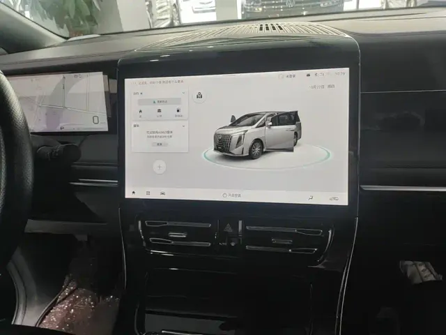 GAC Trumpchi M8 — Фото автомобиля 12