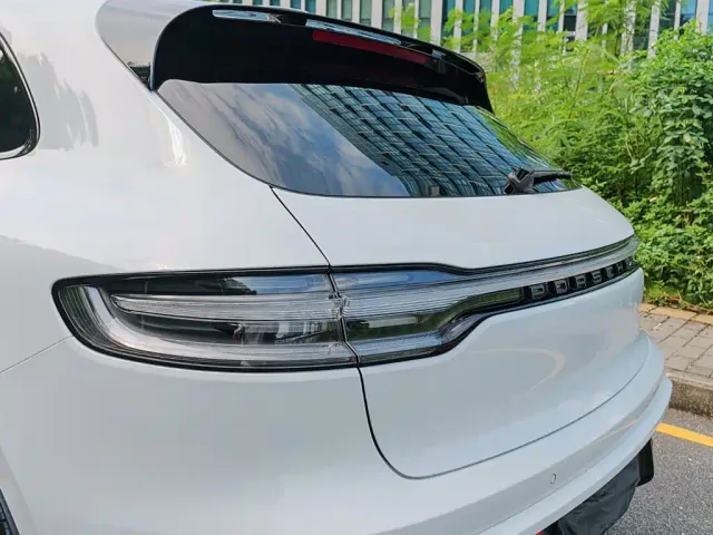 Porsche Macan — Фото автомобиля 5