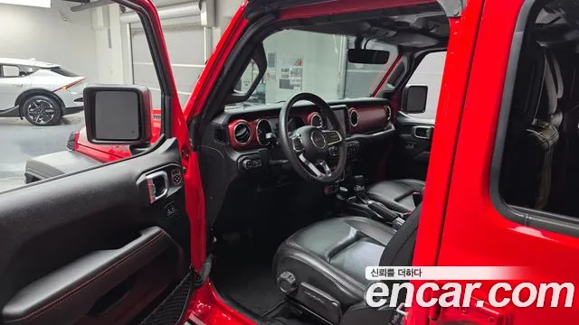 Jeep Wrangler JL — Фото автомобиля 10