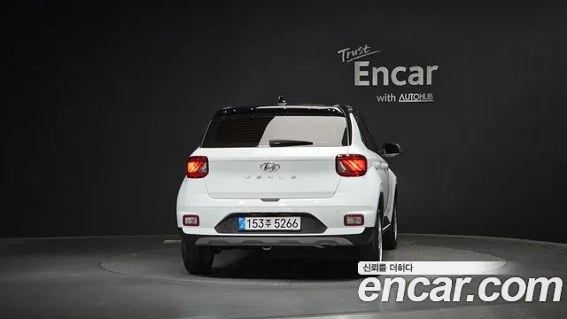 Hyundai Venue — Фото автомобиля 4