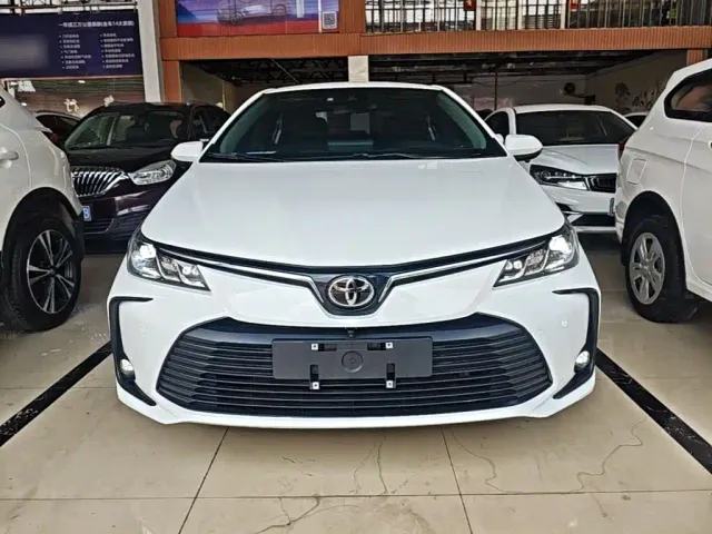 Toyota Corolla — Фото автомобиля 2