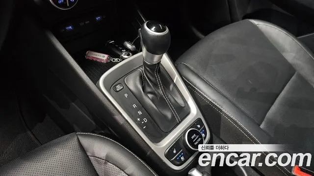 Hyundai Venue Venue 1.6 Modern Plus — Фото автомобиля 8