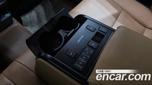 Lexus ES 7th Gen — Фото автомобиля 28