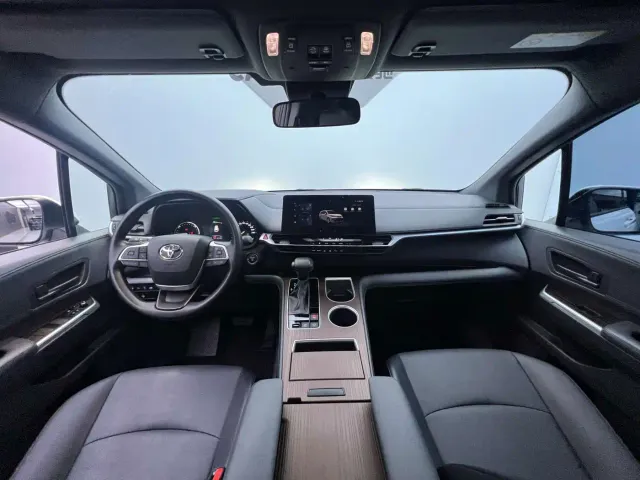 Toyota Granvia — Фото автомобиля 9