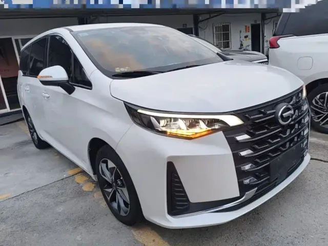 GAC Trumpchi M6 — Фото автомобиля 3