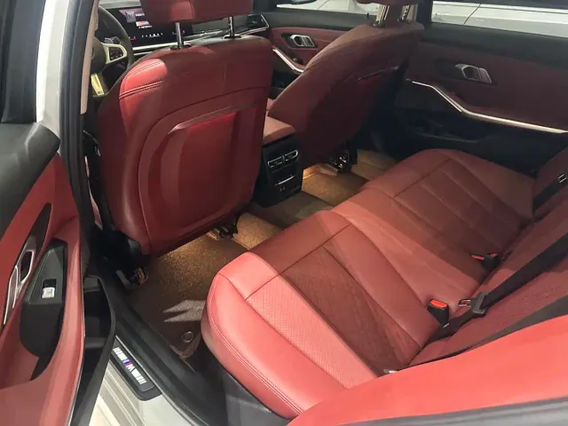 BMW 3 Series — Фото автомобиля 11