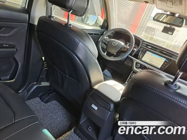KGM Korando — Фото автомобиля 11