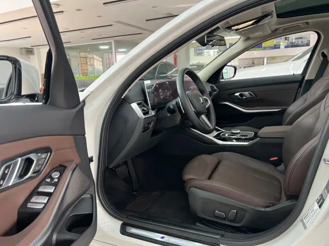 BMW 3 Series — Фото автомобиля 7