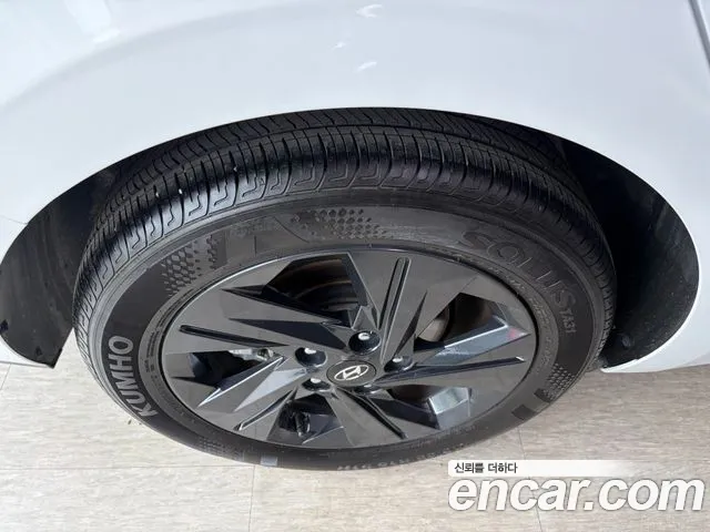Hyundai AVANTE Modern — Фото автомобиля 20