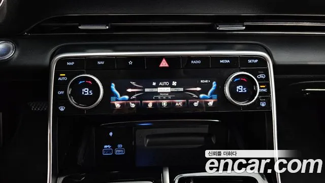 Genesis GV80 — Фото автомобиля 25