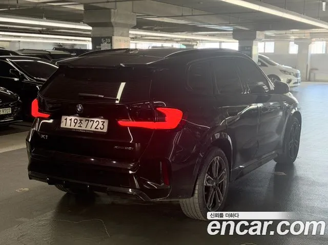 BMW X1 U11 — Фото автомобиля 2