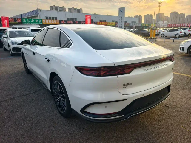 BYD Han — Фото автомобиля 9
