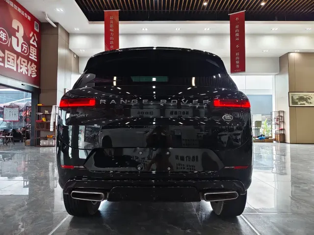 Land Rover Range Rover Sport — Фото автомобиля 17