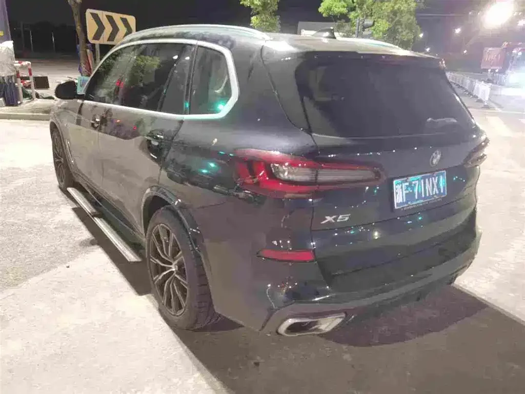 BMW BMW X5 2022 Facelift xDrive 30Li Premium M Sport Package — Фото автомобиля 6