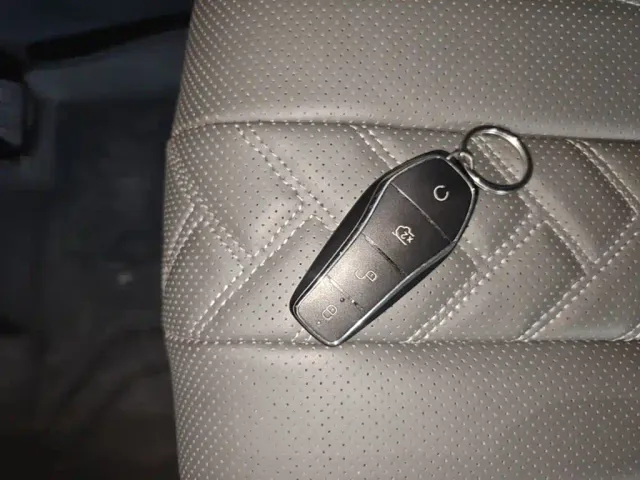 BYD Song L DM-i — Фото автомобиля 8