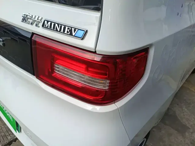Wuling Hongguang Mini EV — Фото автомобиля 7