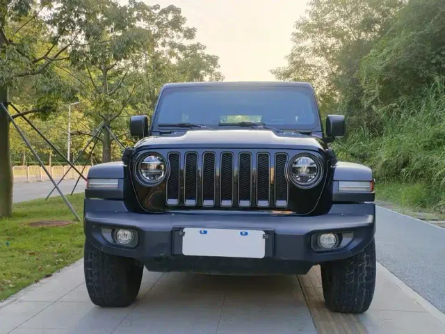 Jeep Wrangler — Фото автомобиля 2