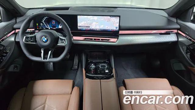 BMW 5-Series 5 серия (G60) 530i xDrive M Sport — Фото автомобиля 6