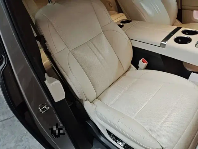 Li Auto MEGA — Фото автомобиля 24