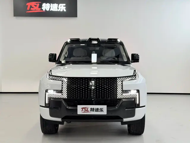 BYD U8L — Фото автомобиля 2
