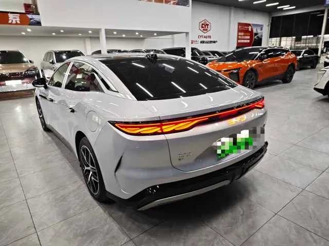 BYD Han L — Фото автомобиля 3