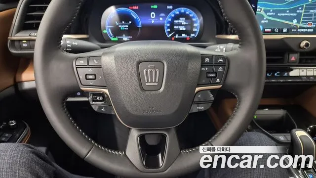 Toyota Crown — Фото автомобиля 15