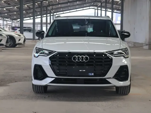 Audi Q3 — Фото автомобиля 2