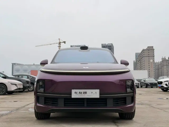 Li Auto L9 — Фото автомобиля 2