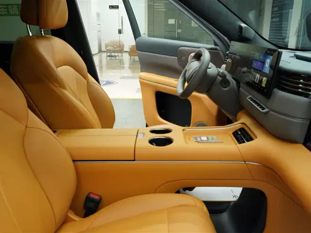 IM Motors LS8 — Фото автомобиля 8