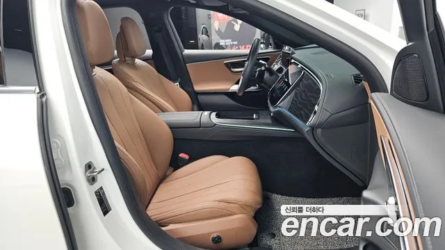 Mercedes-Benz E-Class — Фото автомобиля 25