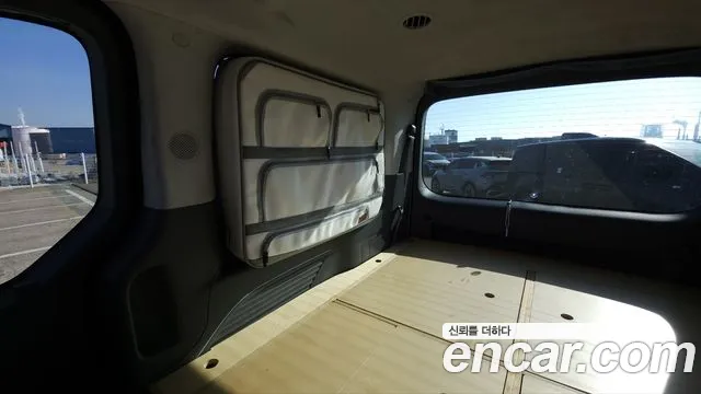 Hyundai Staria — Фото автомобиля 5