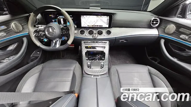 Mercedes-Benz E-Class — Фото автомобиля 5