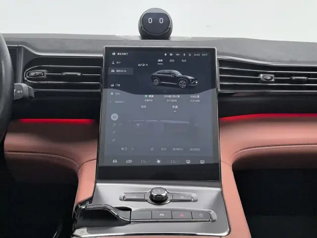 Nio EC6 — Фото автомобиля 12