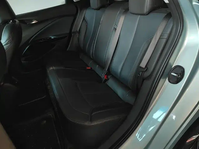 Buick Velite 6 — Фото автомобиля 16