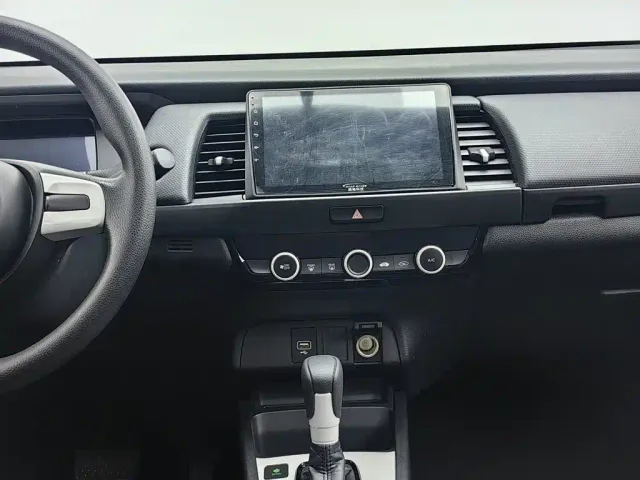 Honda Fit — Фото автомобиля 12