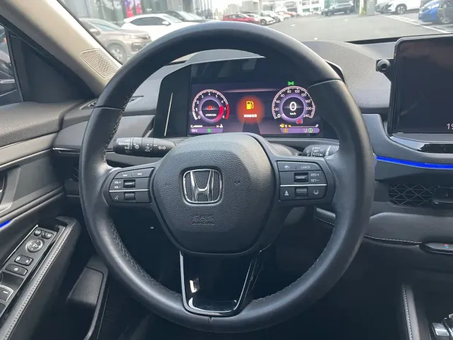 Honda Accord — Фото автомобиля 9