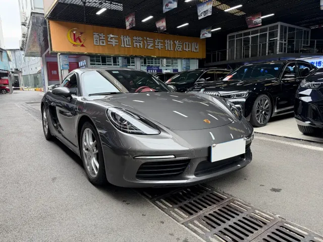Porsche 718 — Фото автомобиля 3