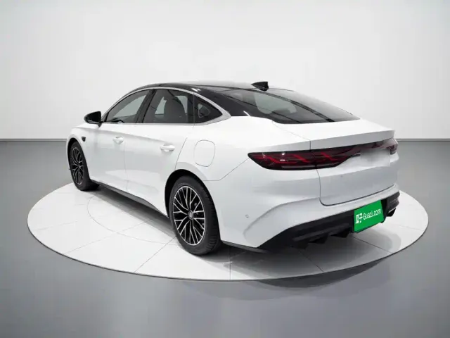 BYD Qin L — Фото автомобиля 4