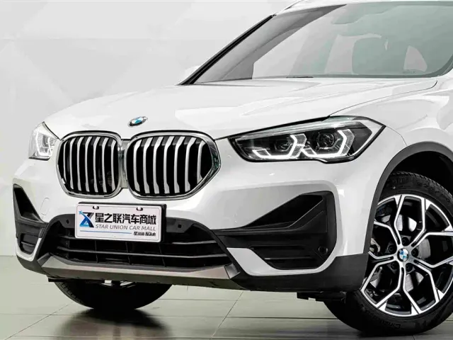 BMW X1 — Фото автомобиля 2