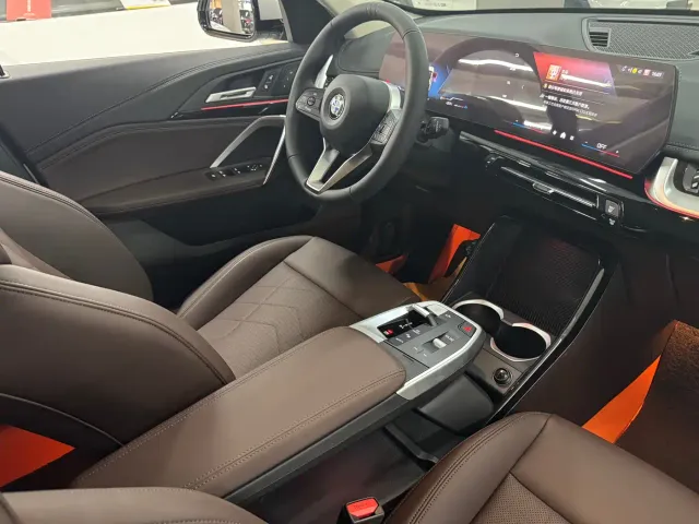 BMW X1 — Фото автомобиля 14