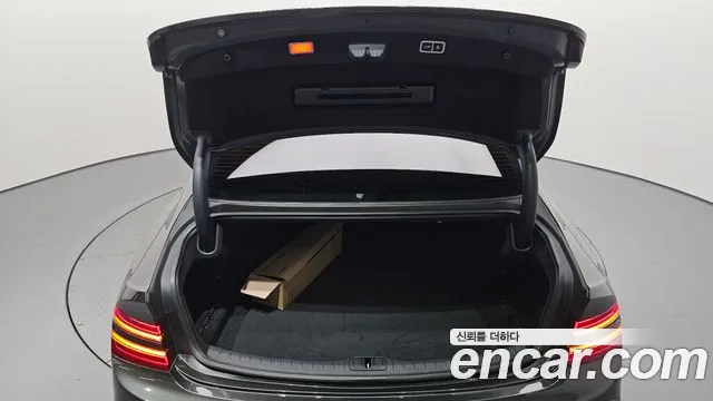 Genesis G80 Бензин 2.5 турбо AWD — Фото автомобиля 20