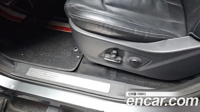 KG_Mobility_Ssangyong Rexton Новый Rexton Sport Khan Дизель 2.2 4WD — Фото автомобиля 28