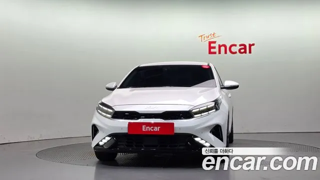 Kia K3 Generation 2 — Фото автомобиля 3
