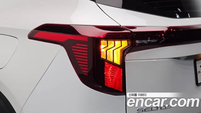 Kia Seltos New — Фото автомобиля 8