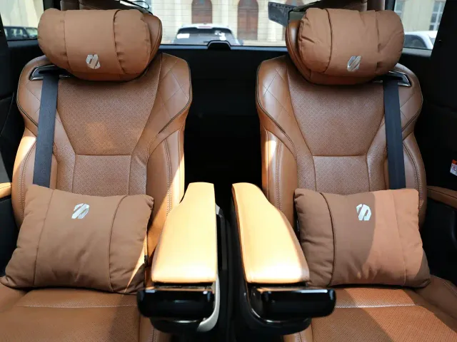 Toyota Alphard — Фото автомобиля 5