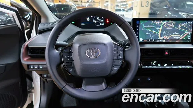 Toyota Prius — Фото автомобиля 13